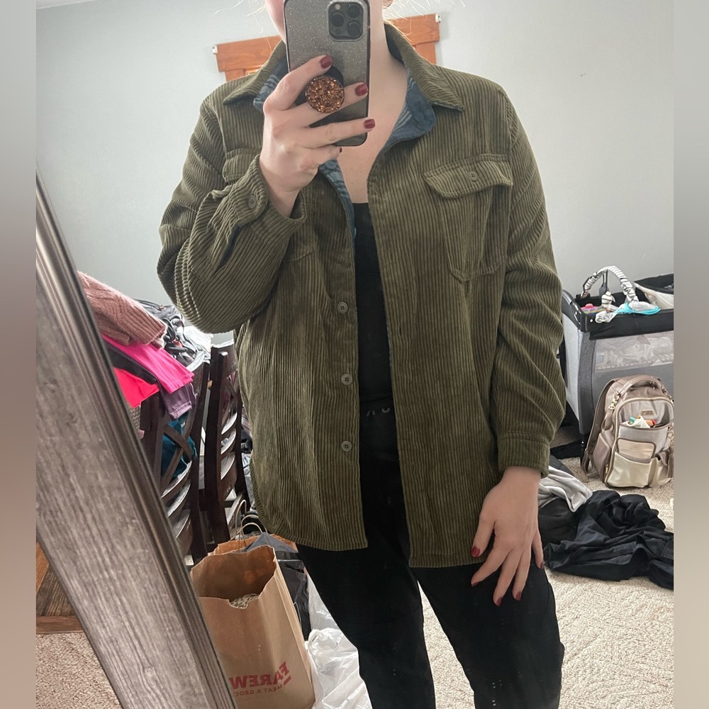 Corduroy reversible shacket